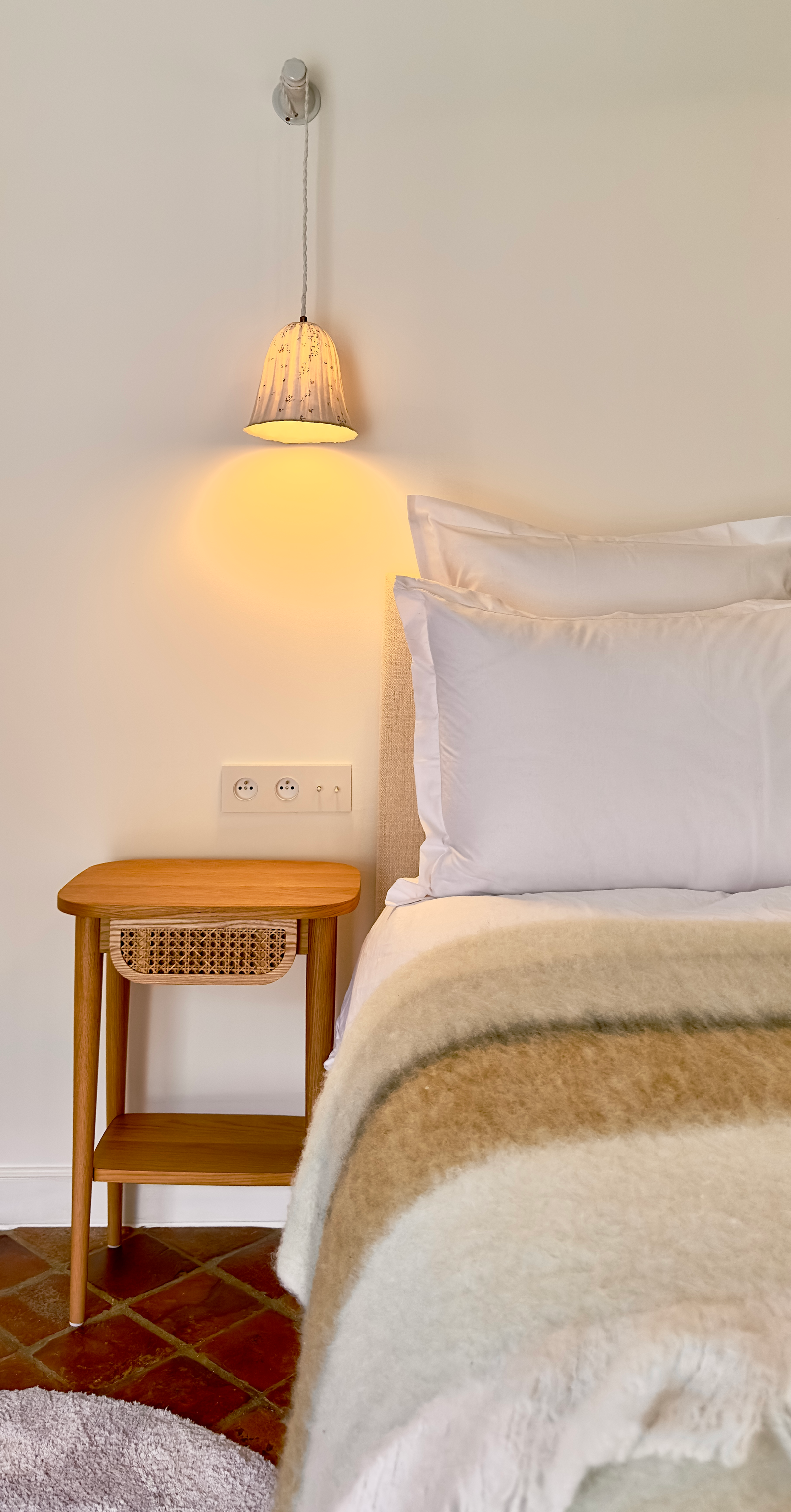 Détail de la chambre de la petite chaumière