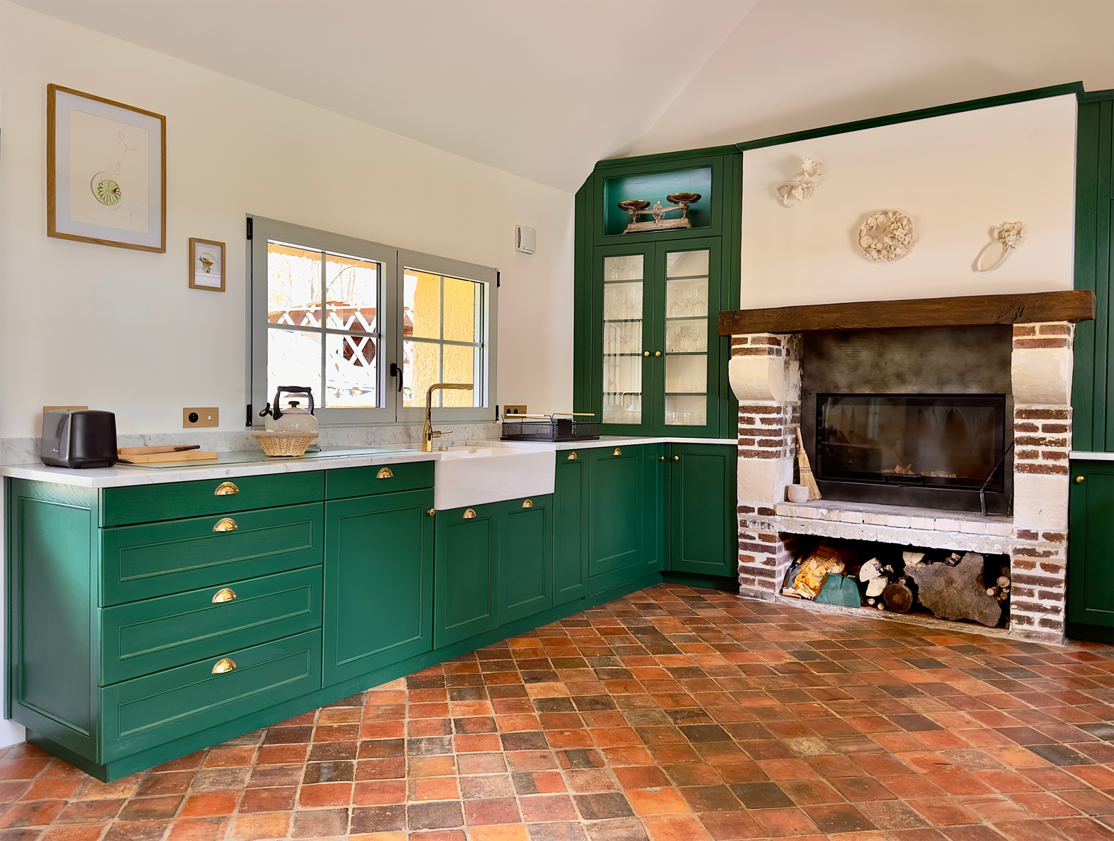 Enjoy fine dining in this vast, pleasant living space